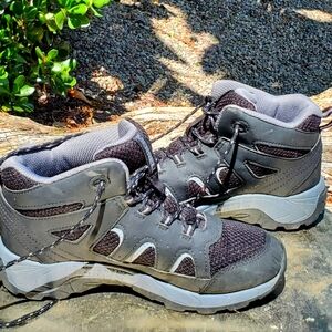 Merrell Oakcreek hiking boots